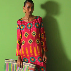 Elevate Your Evening Look with These Abstract Print Maxi Dress Picks