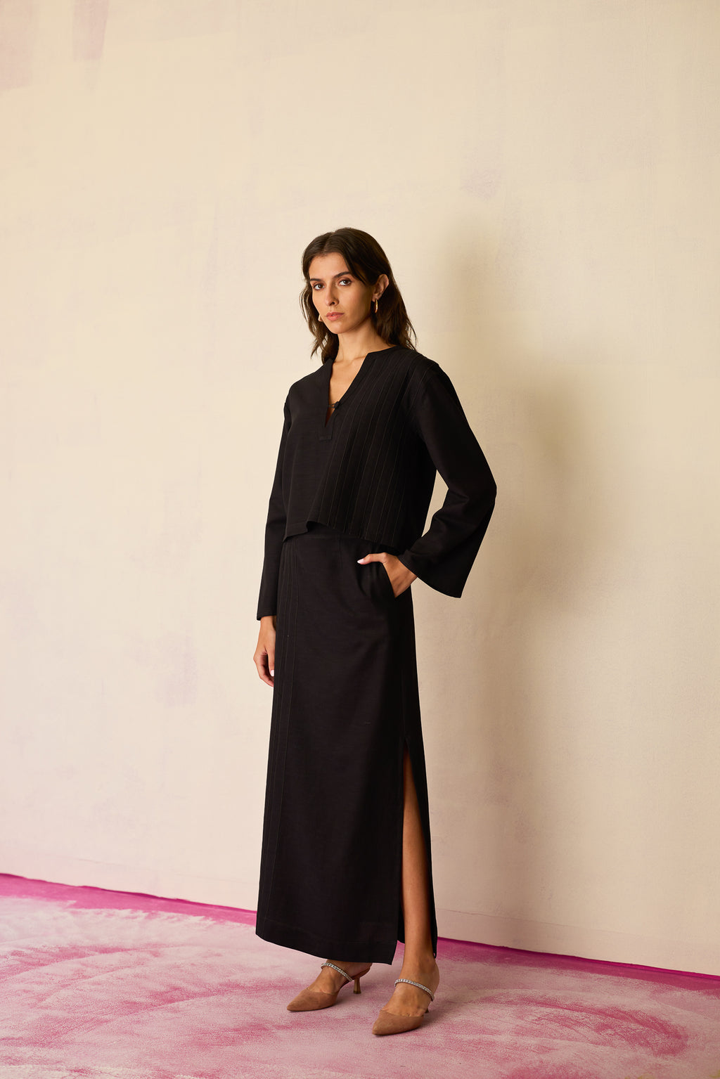 Black Solid Top And Straight Skirt