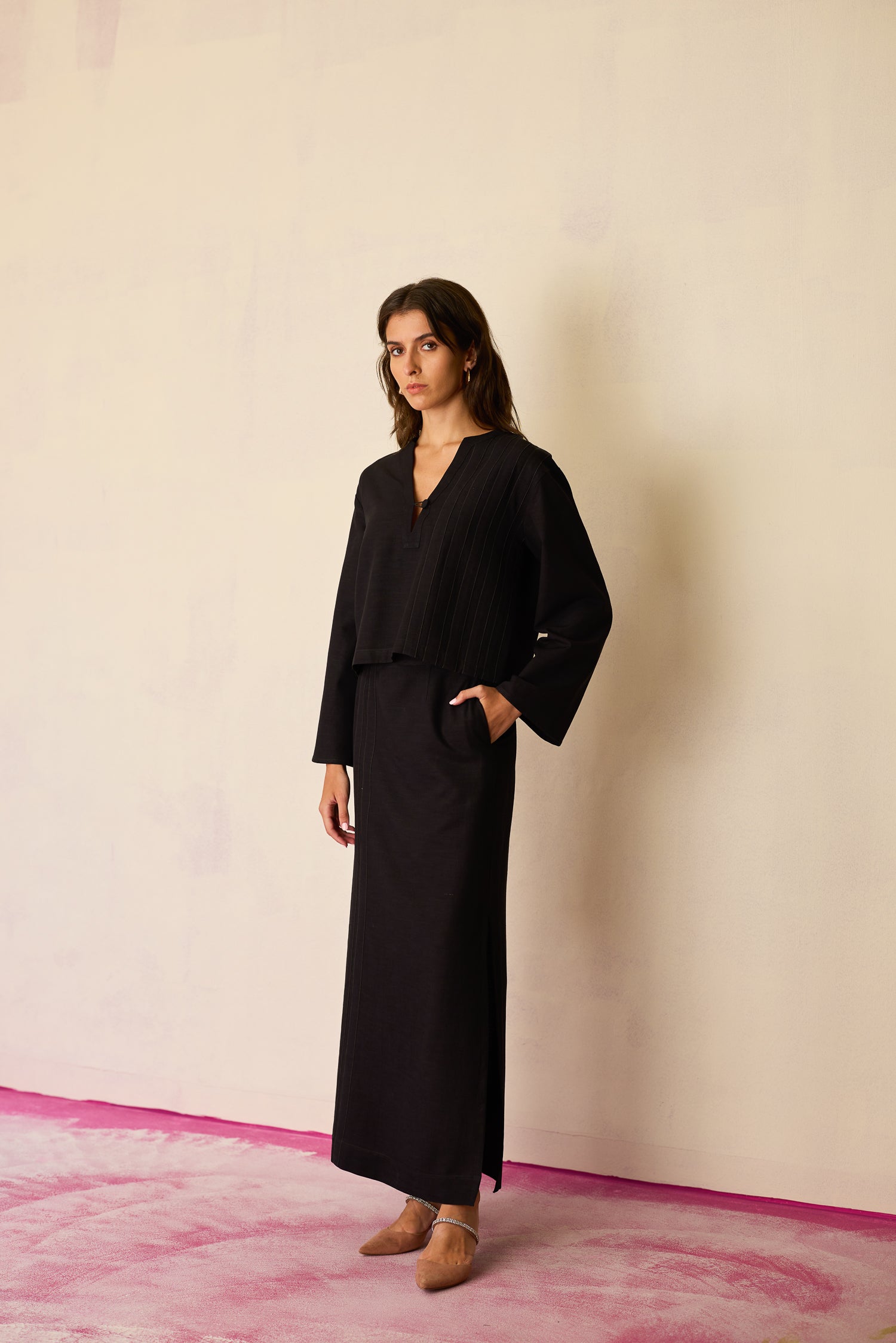 Black Solid Top And Straight Skirt