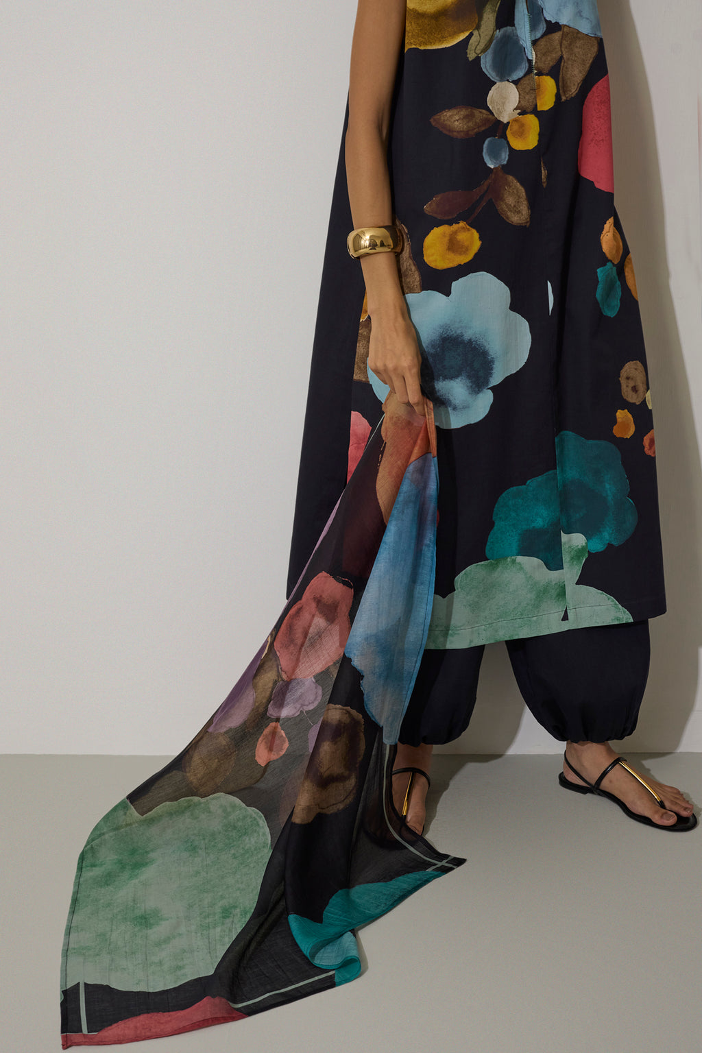 Poppies Chanderi Scarf - Night