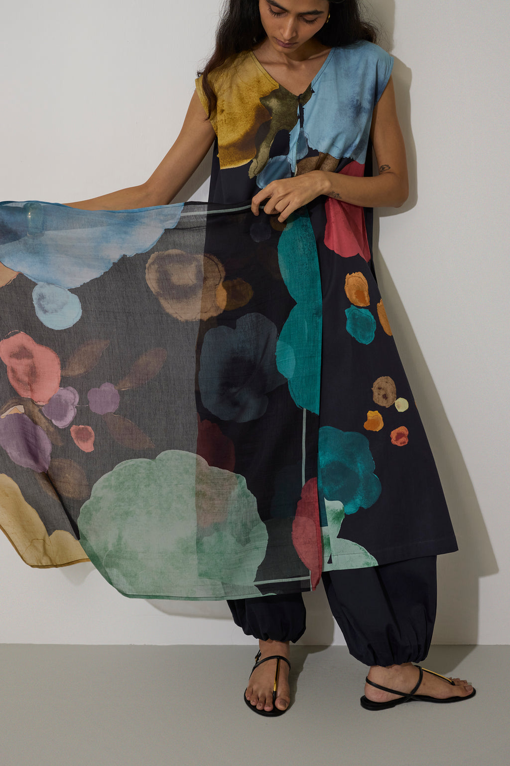 Poppies Chanderi Scarf - Night