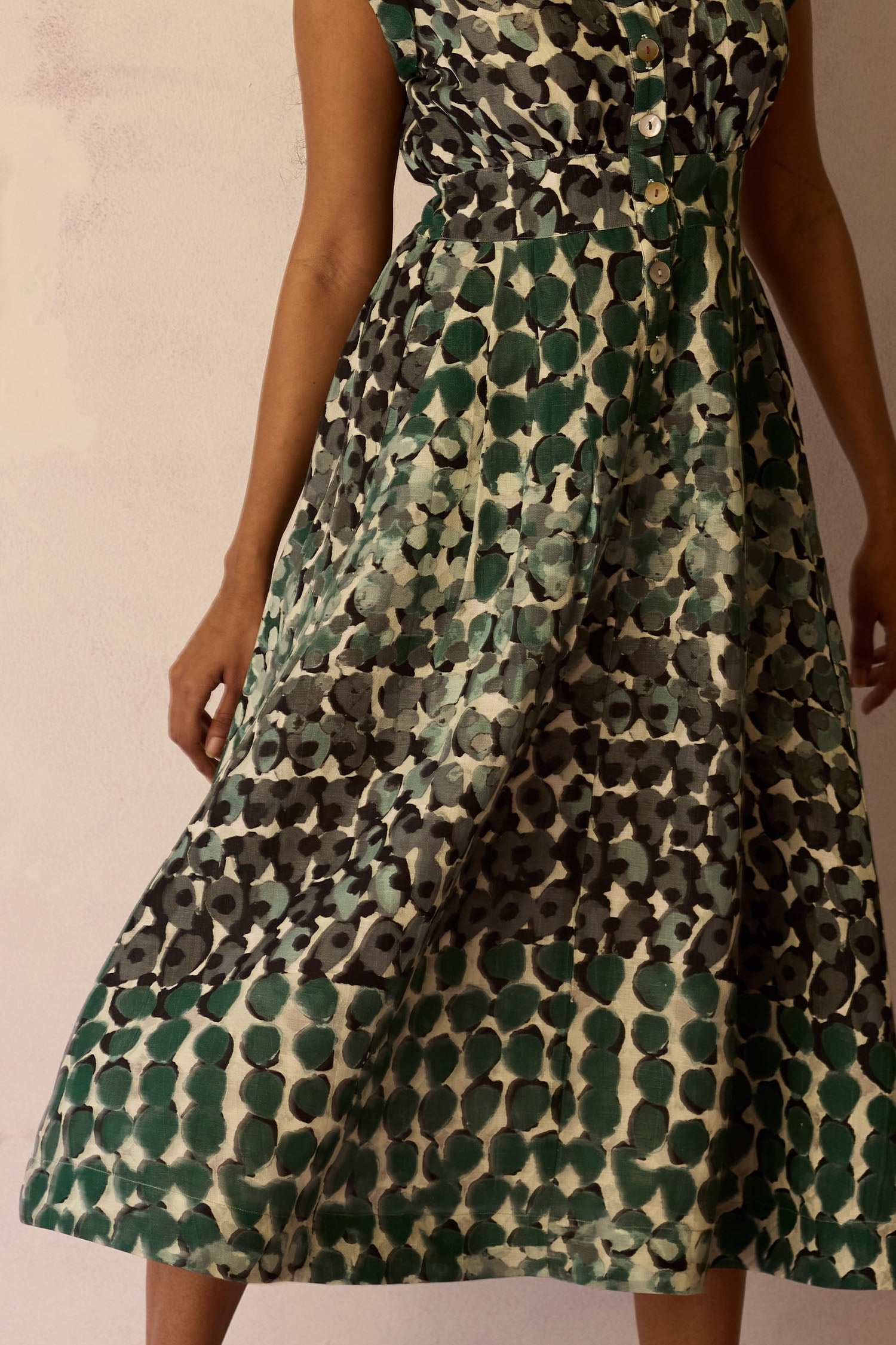 Moss Cap-Sleeved Midi Dress