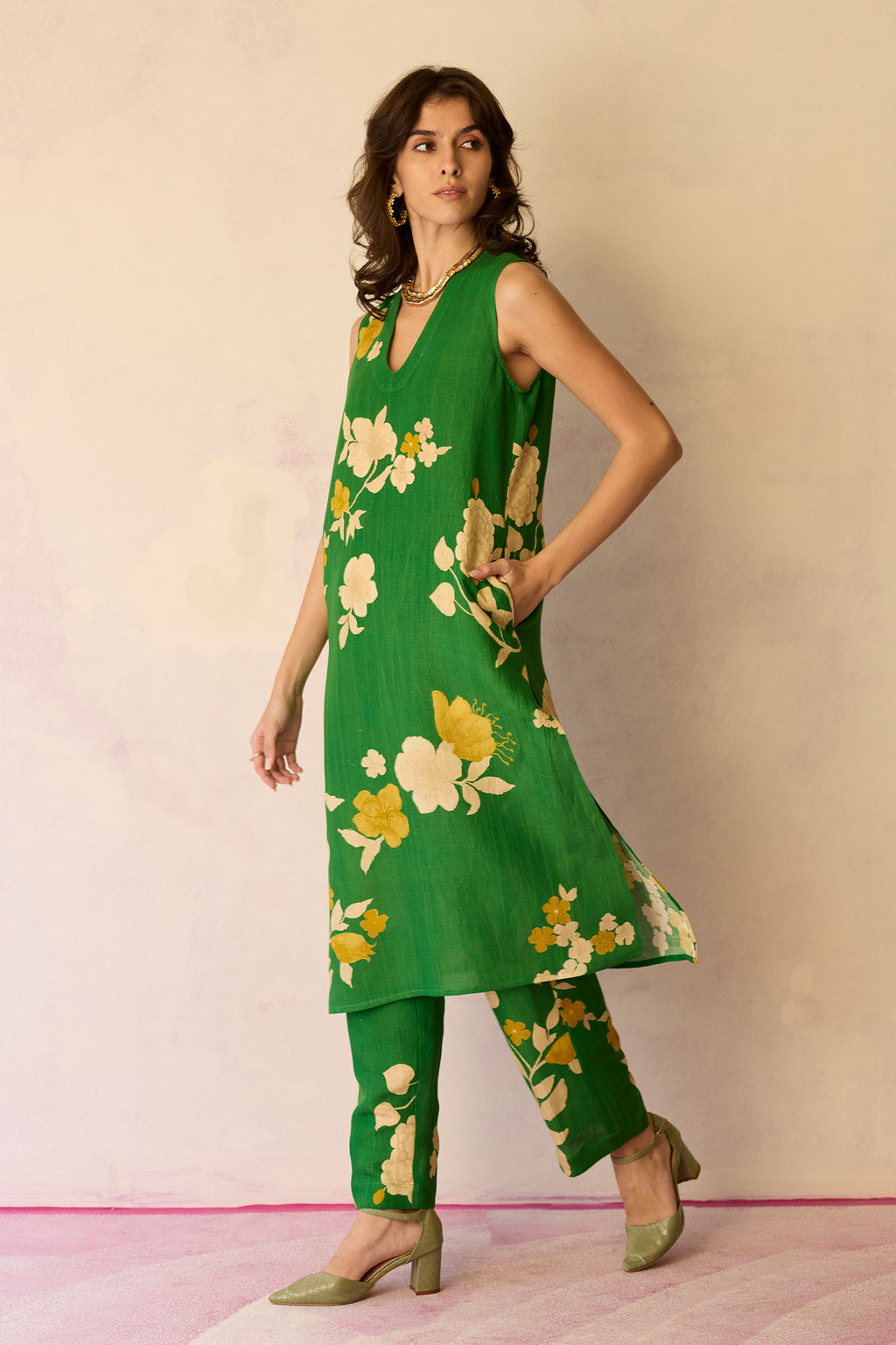 Hibiscus Anaar V-Neck Co-ord Set - Fern