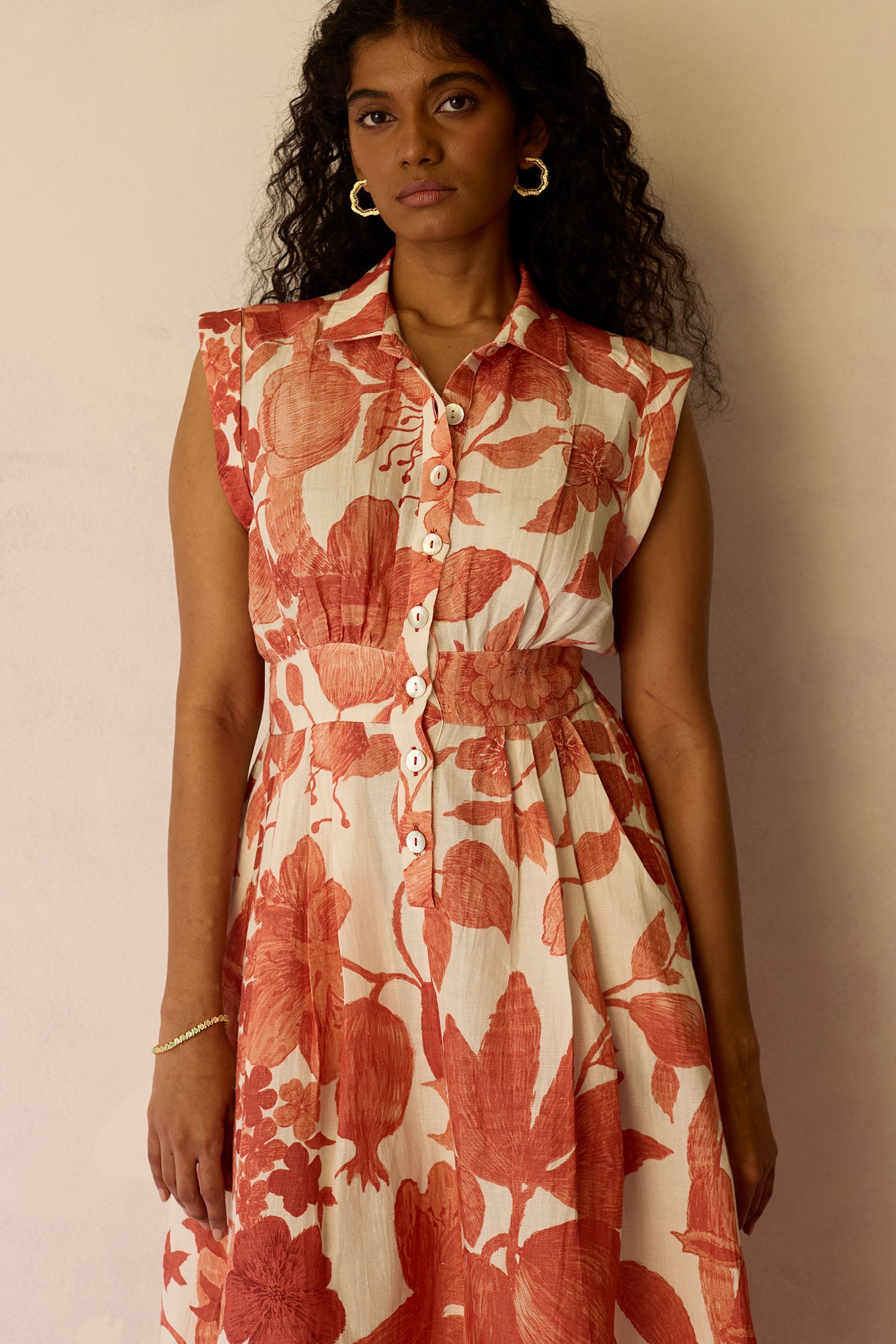 Hibiscus Anaar Sleeveless Shirt Midi Dress - Coral